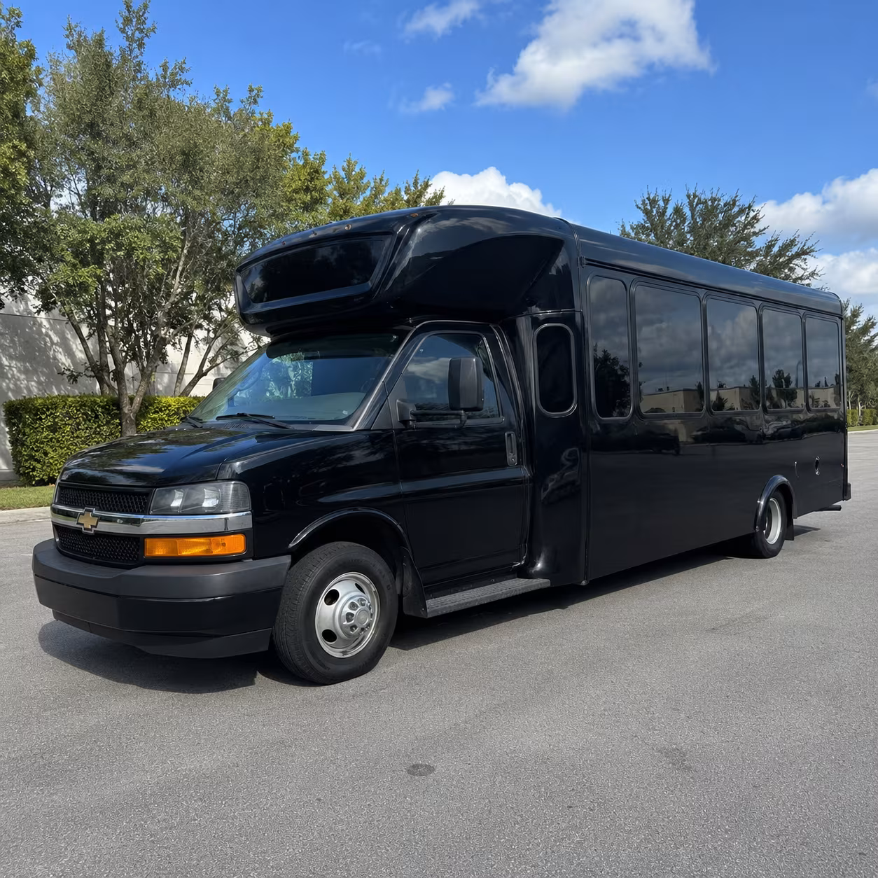 Salinas Winery Tour & Pub Crawl Transportation party bus exterior